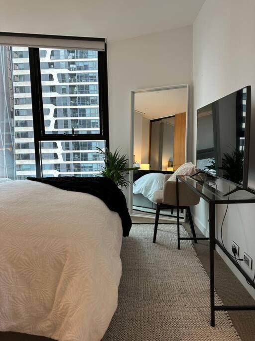 Lighthouse 3 Bedroom In The Heart Of The Cbd * Melbourne