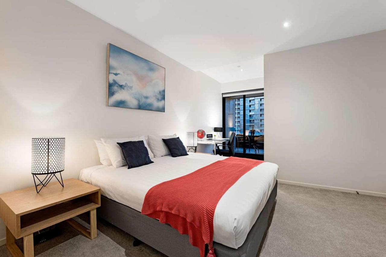 Southbank Eureka Apartment
