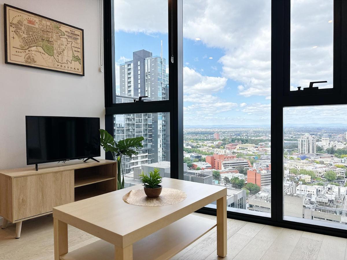 Apartment Beautiful Skyview Cbd Highrise 3beds With Carpark Available *