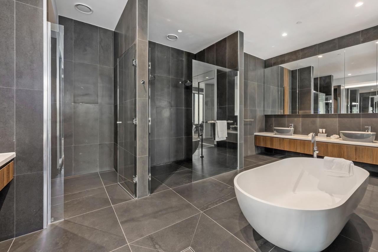 Panoramic Skyview Penthouse