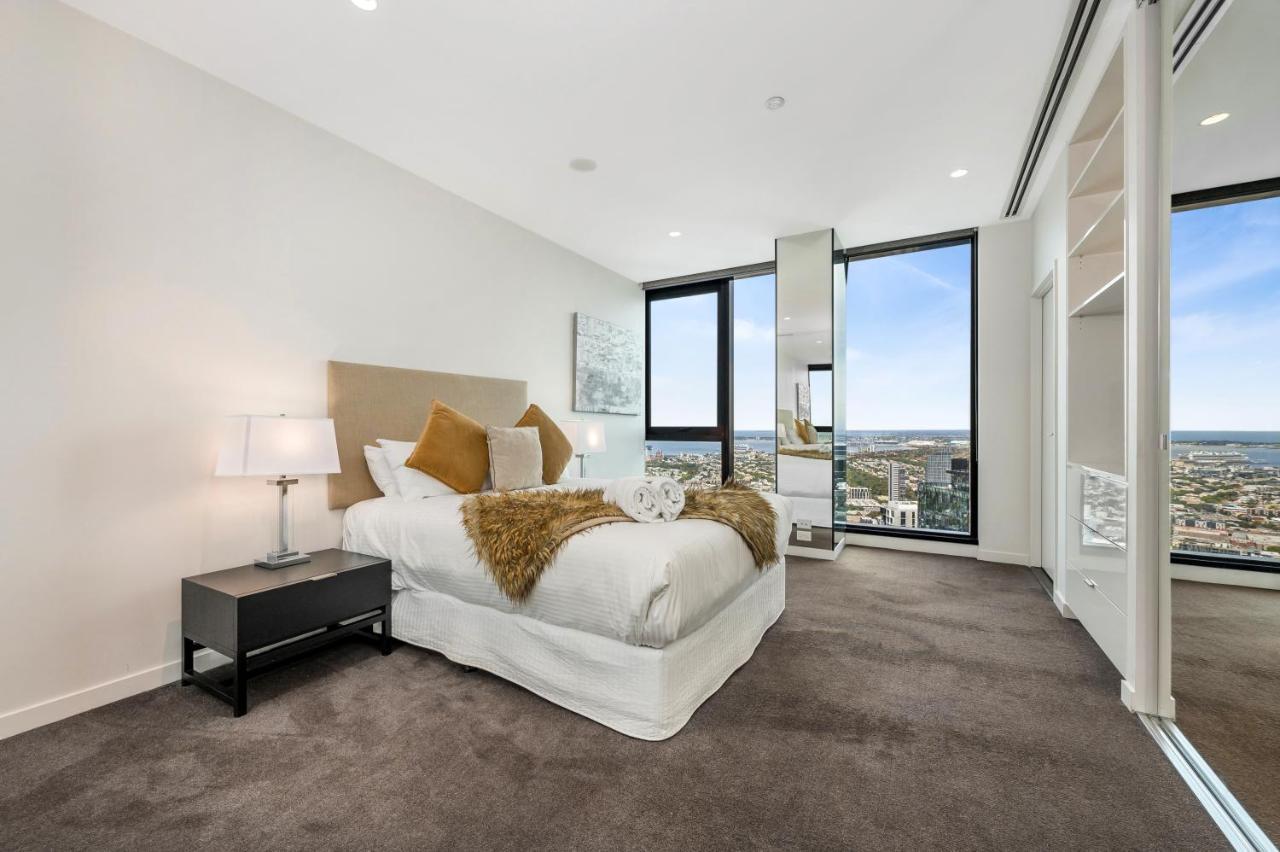 Panoramic Skyview Penthouse Apartment Melbourne