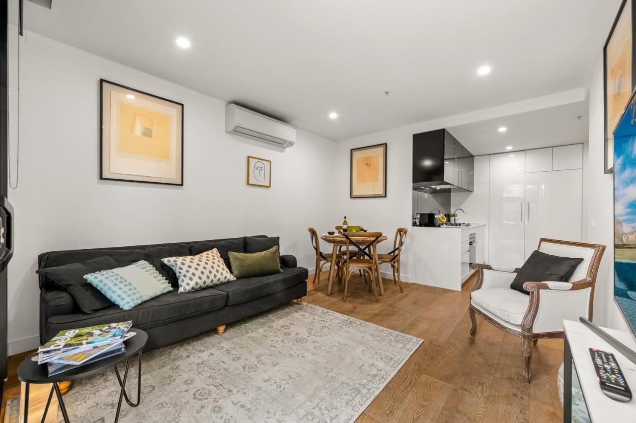 Staycentral - Hawthorn East - Study, 2 Car Spaces Apartment