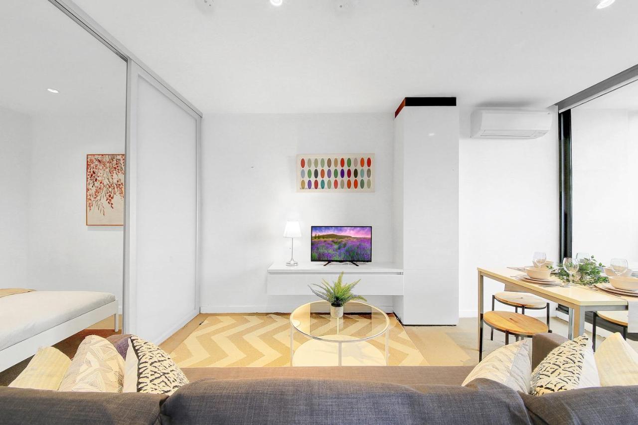 A Cozy 2br Apt Next To Southern Cross Station Apartment