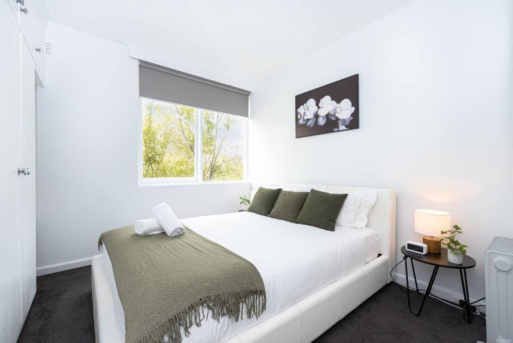 Apartment Sunny Days Getaway In The Heart Of East St Kilda Melbourne