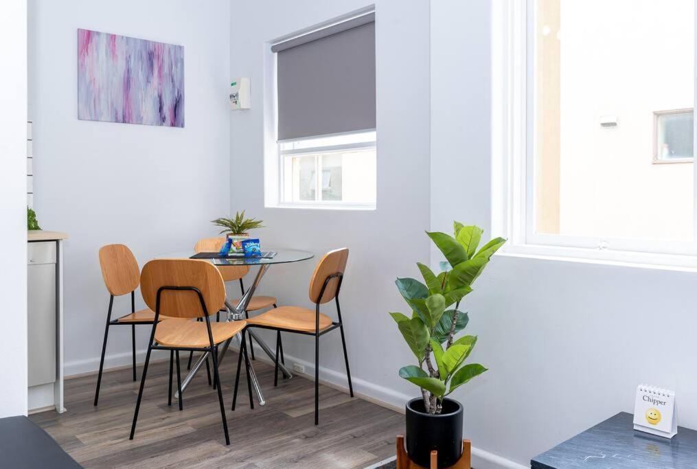 Sunny Days Getaway In The Heart Of East St Kilda Apartment
