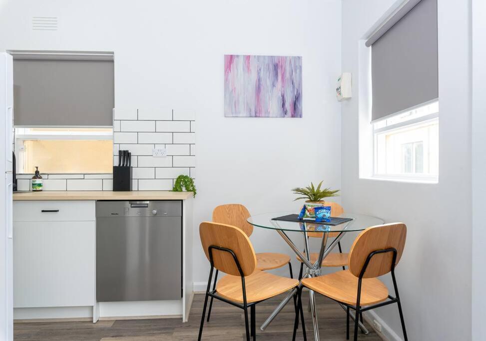 Sunny Days Getaway In The Heart Of East St Kilda *