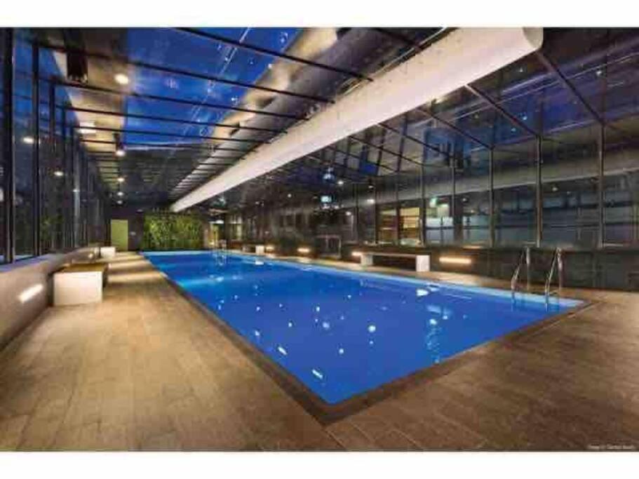 Southbank Serenity 2br, Free Parking, And Wi-fi *