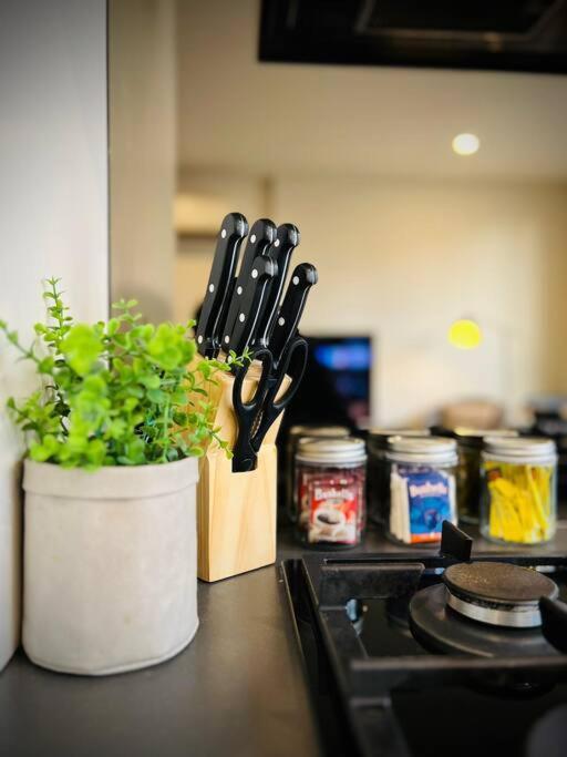 Comfort Living 2 Bedroom In Heart Of Cbd *