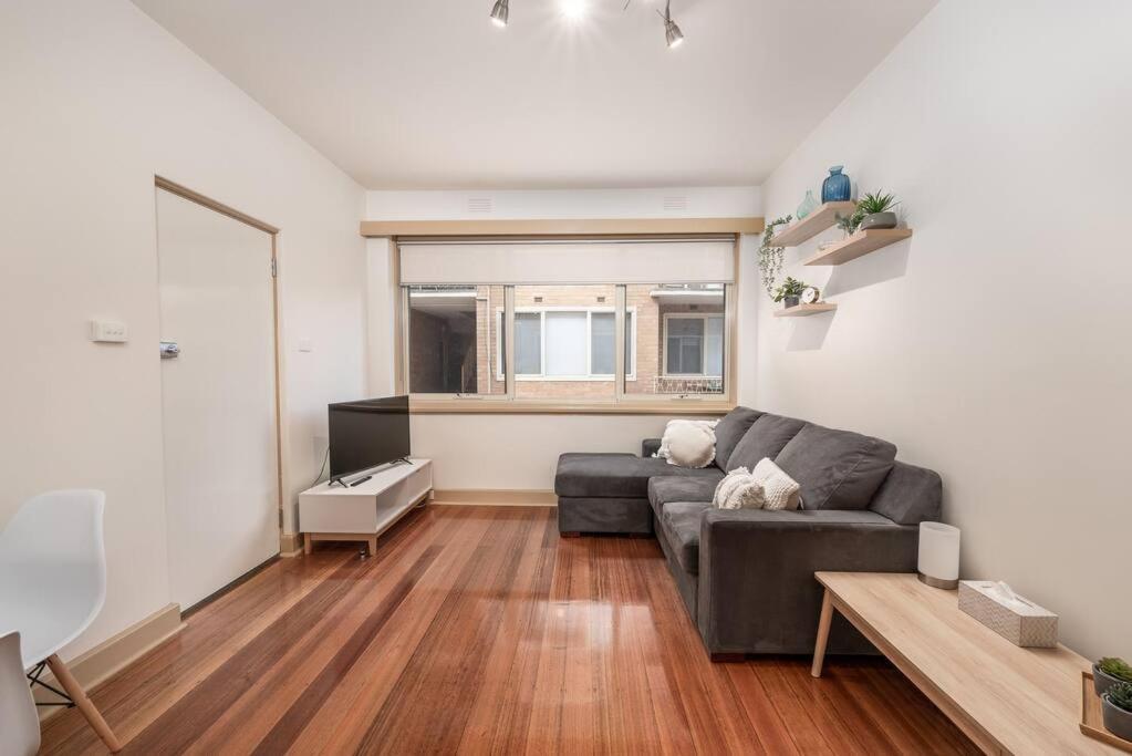 Apartment Bright & Comfy 2 Bedroom St Kilda East *