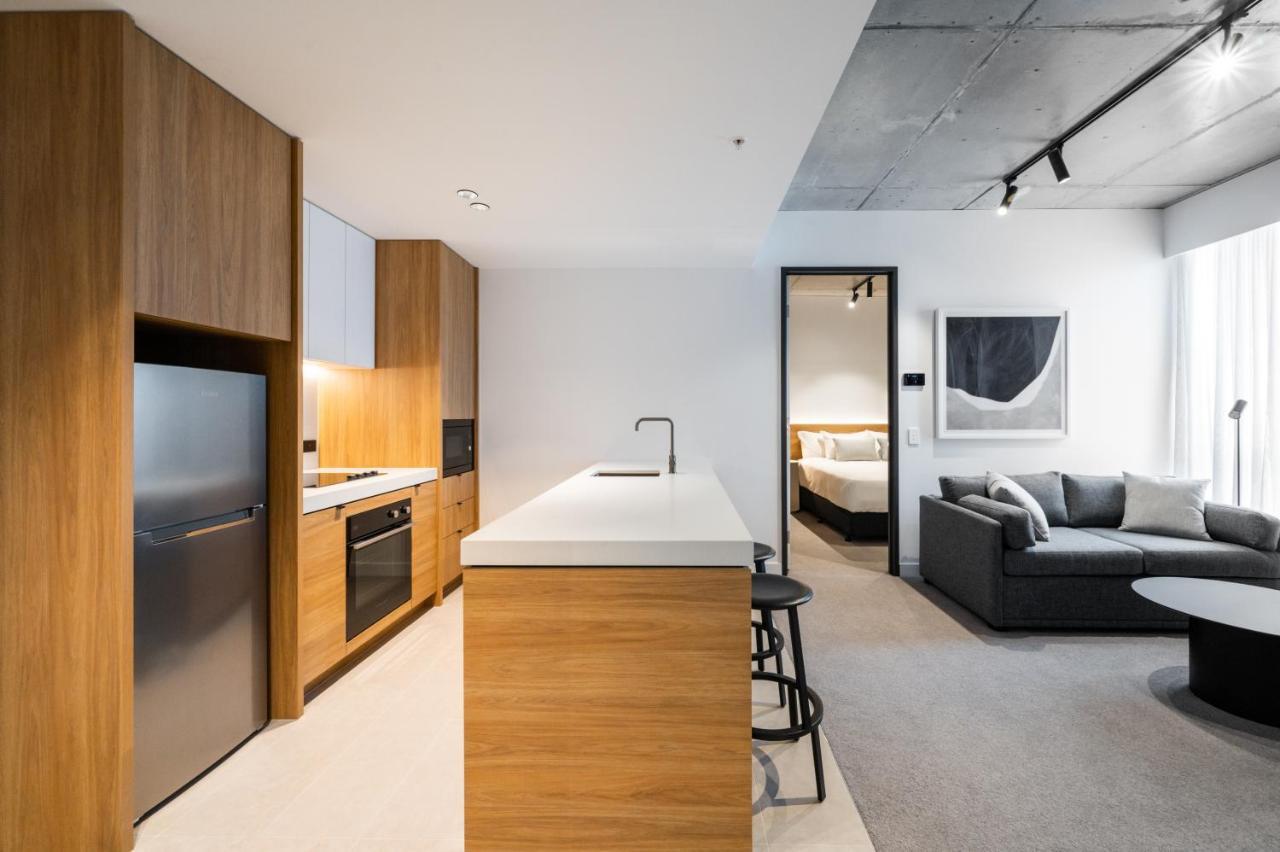 Nesuto Docklands 4*