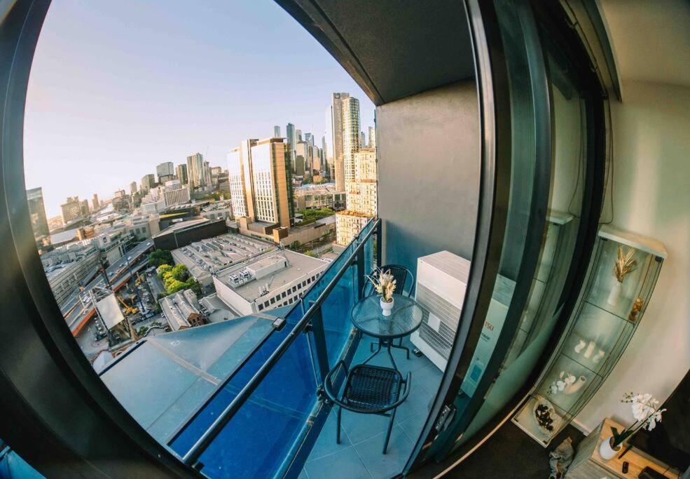 Southbank Serenity 2br, Free Parking, And Wi-fi Apartment