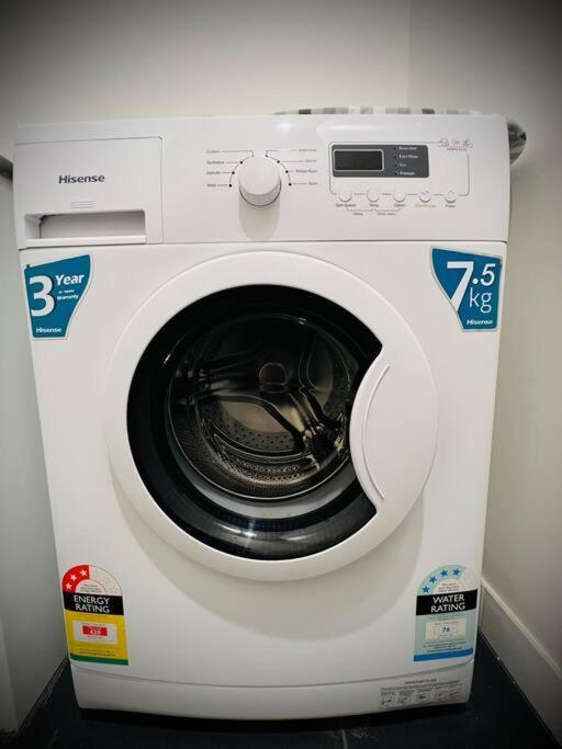 Comfort Living 2 Bedroom In Heart Of Cbd *