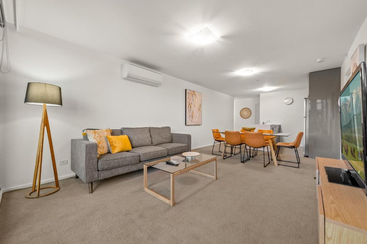 Exclusive - Mainpoint Melbourne