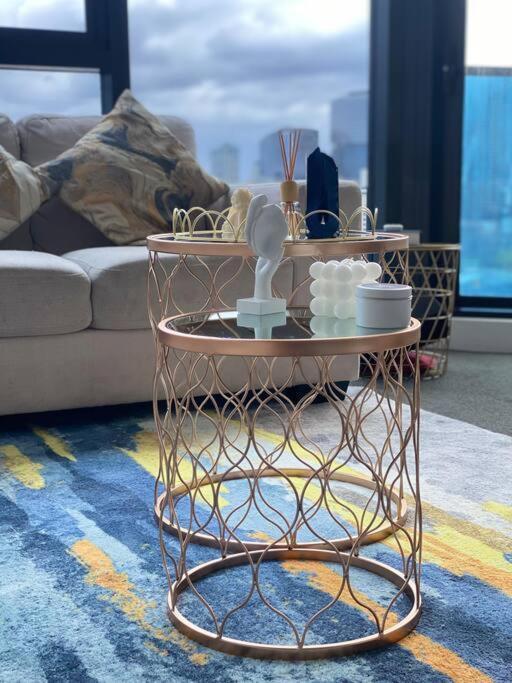 Southbank Serenity 2br, Free Parking, And Wi-fi