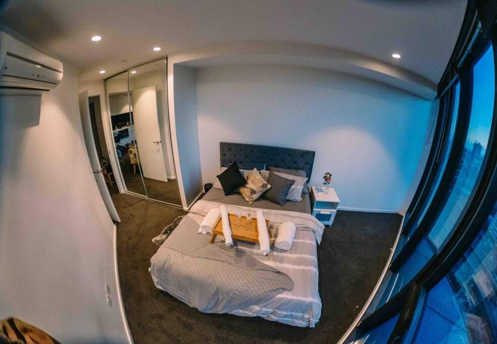 Southbank Serenity 2br, Free Parking, And Wi-fi Melbourne