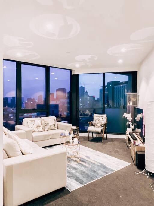 Southbank Serenity 2br, Free Parking, And Wi-fi Apartment *