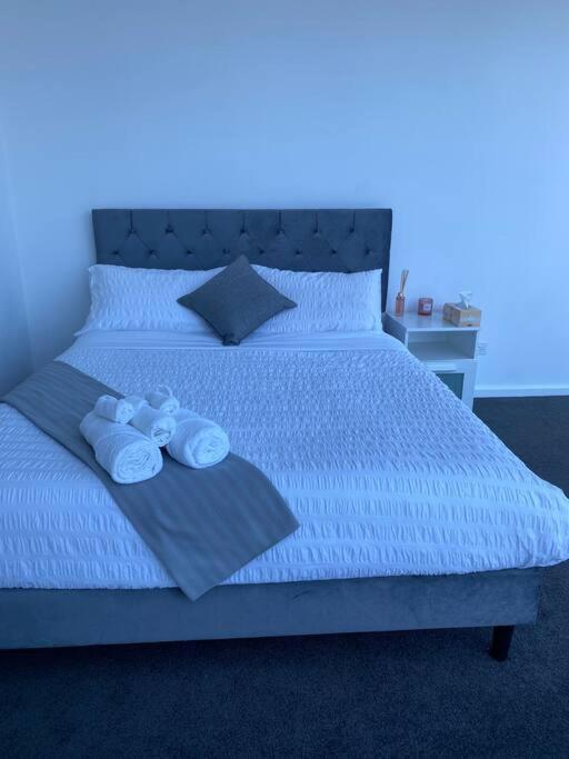 Southbank Serenity 2br, Free Parking, And Wi-fi *