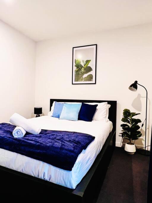 Comfort Living 2 Bedroom In Heart Of Cbd Apartment *