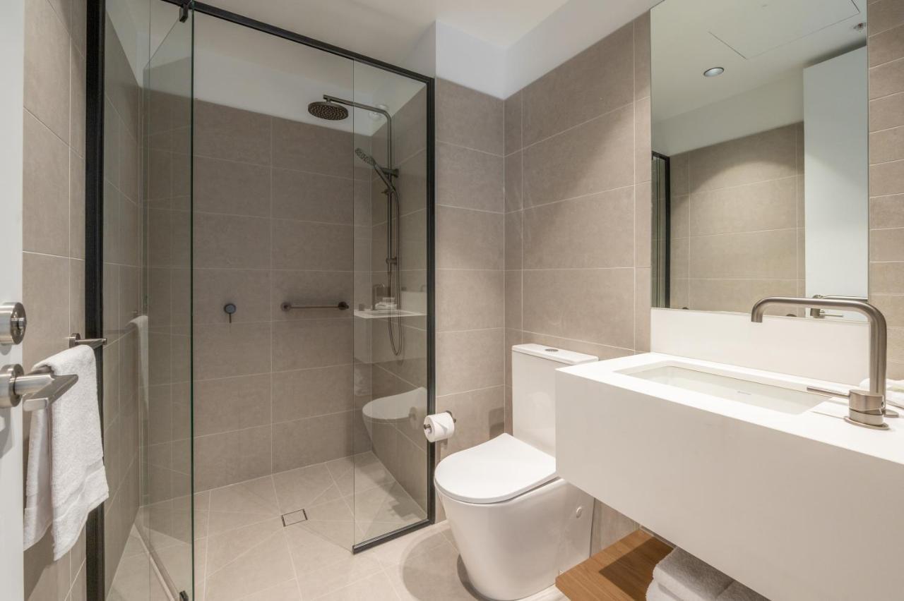 Nesuto Docklands Hotel 4*