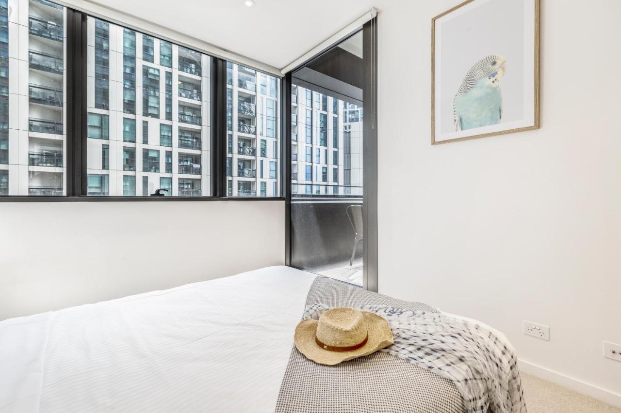 Kula Docklands Apartment