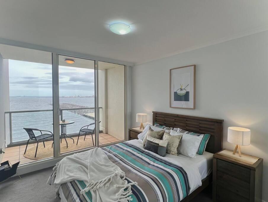 Apartment Amzing Ocean View Spacious Three Bedrooms Port