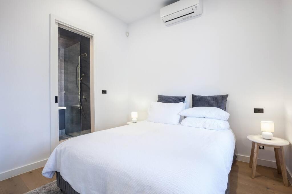 Entire House - The Charmer Apartment Melbourne