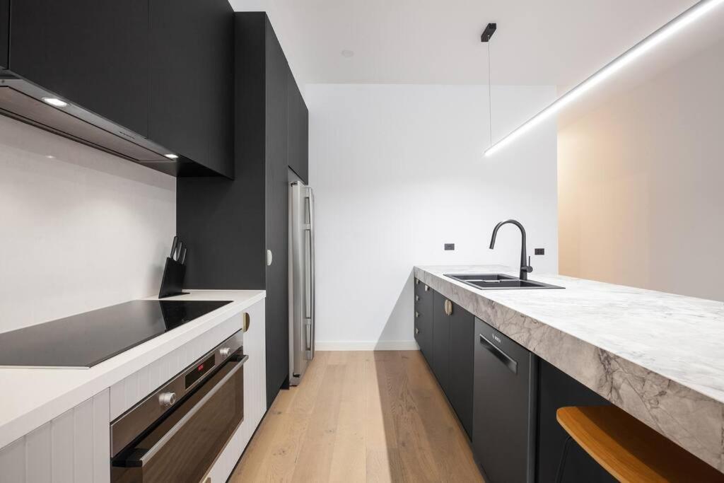 Entire House - The Charmer Melbourne