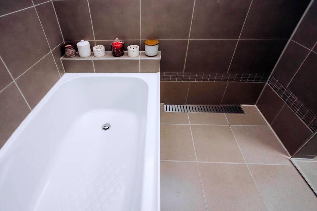 Townhouse Close To Tennis & Mcg With Free Parking Melbourne