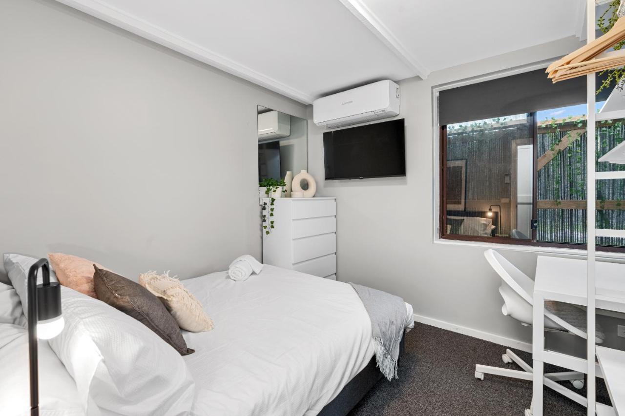 Quite, Quaint & Private Guesthouse, Sleeps 6