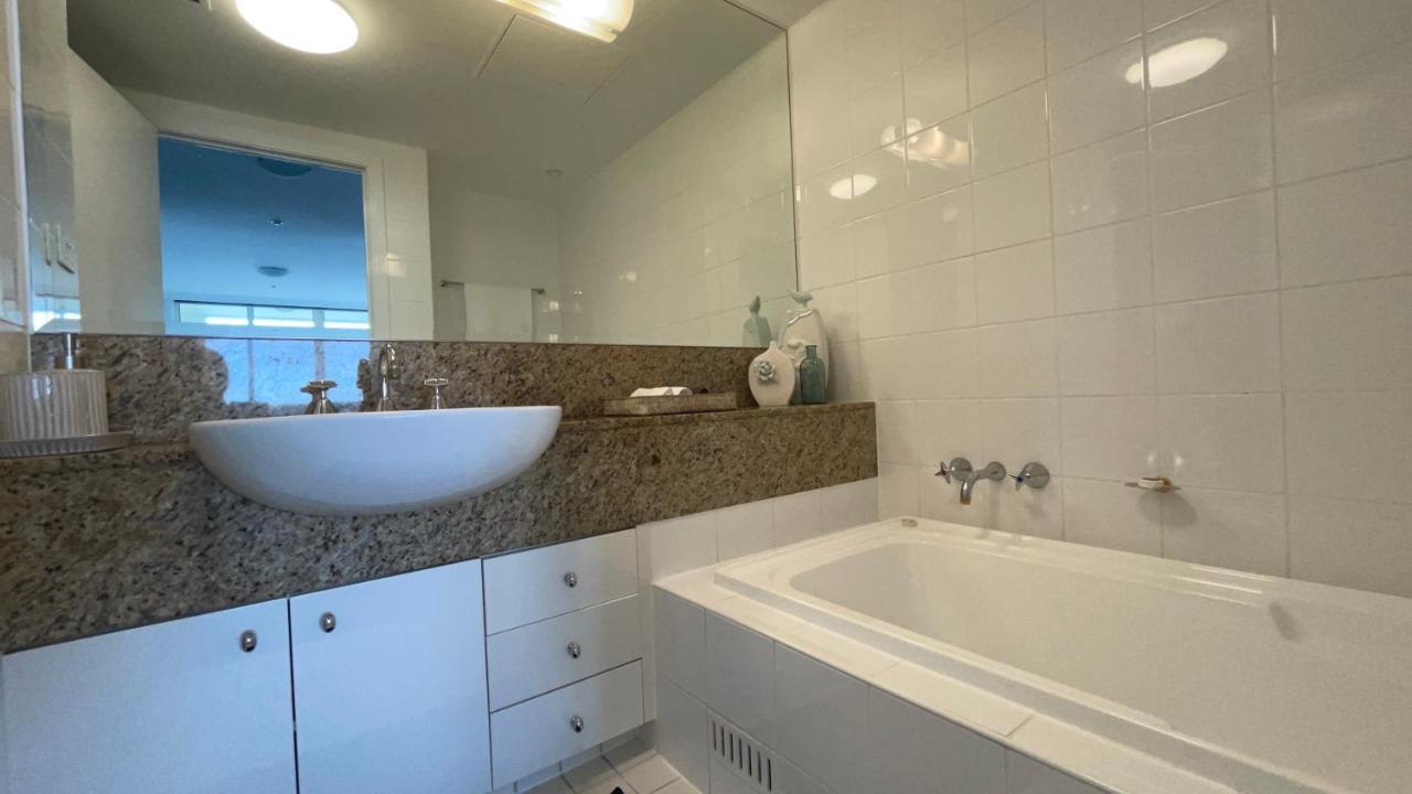 Apartment Amzing Ocean View Spacious Three Bedrooms Port Melbourne