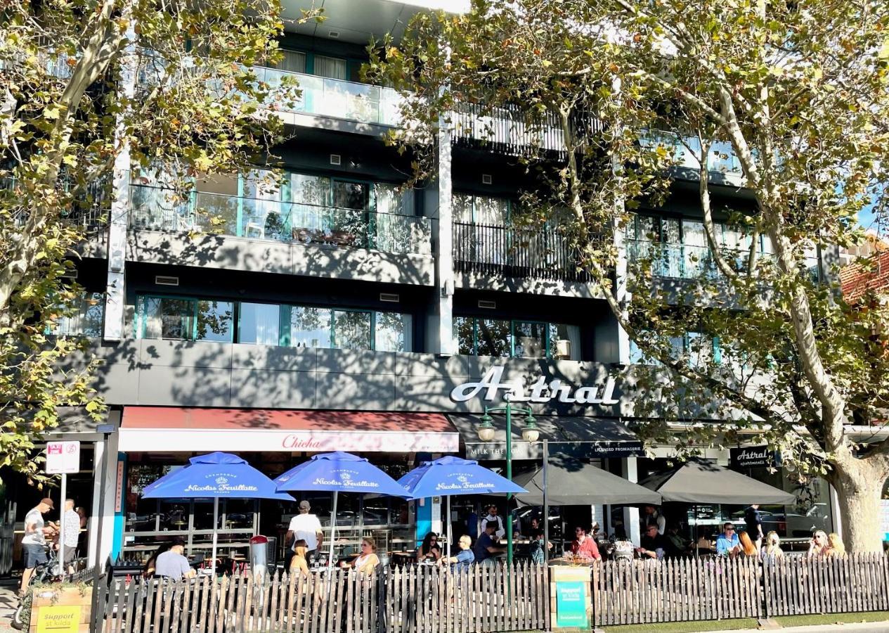 Astral - Perfectly Located 2 Bedroom In St Kilda