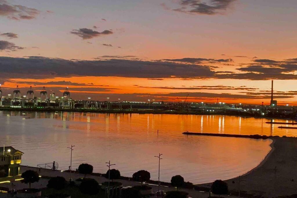 Apartment Amzing Ocean View Spacious Three Bedrooms Port *