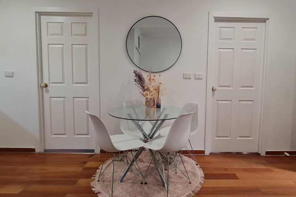 2 Bedroom Close To Melb Airport