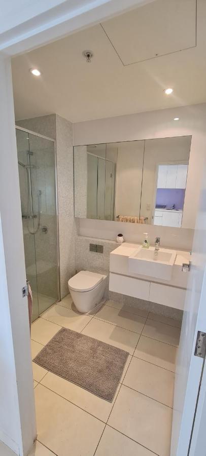 Docklands Living At Its Best Apartment *