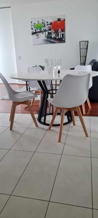 Apartment Docklands Living At Its Best *