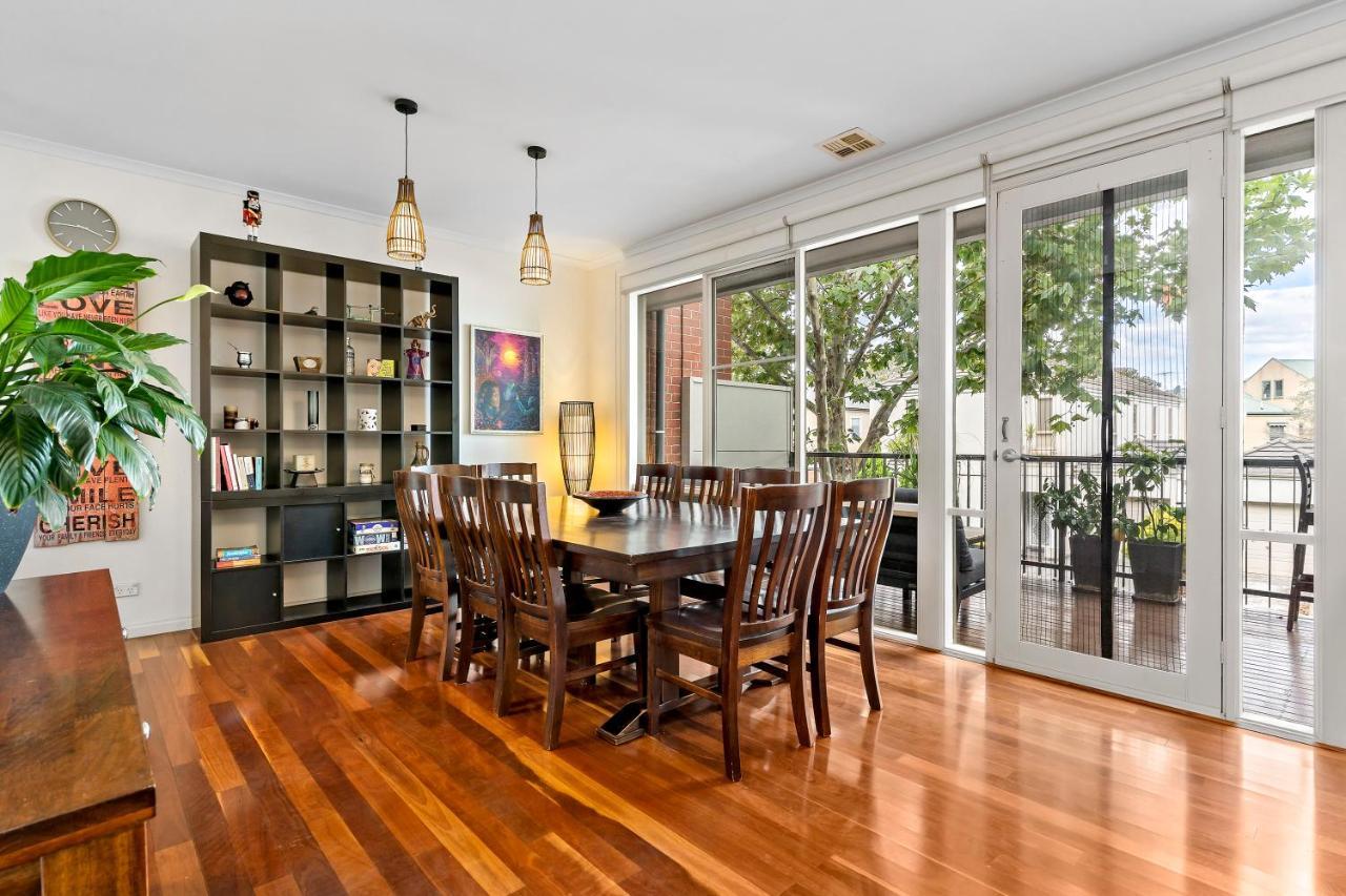 Kensington Escape - Balcony, Bbq And Parking Holiday home Melbourne
