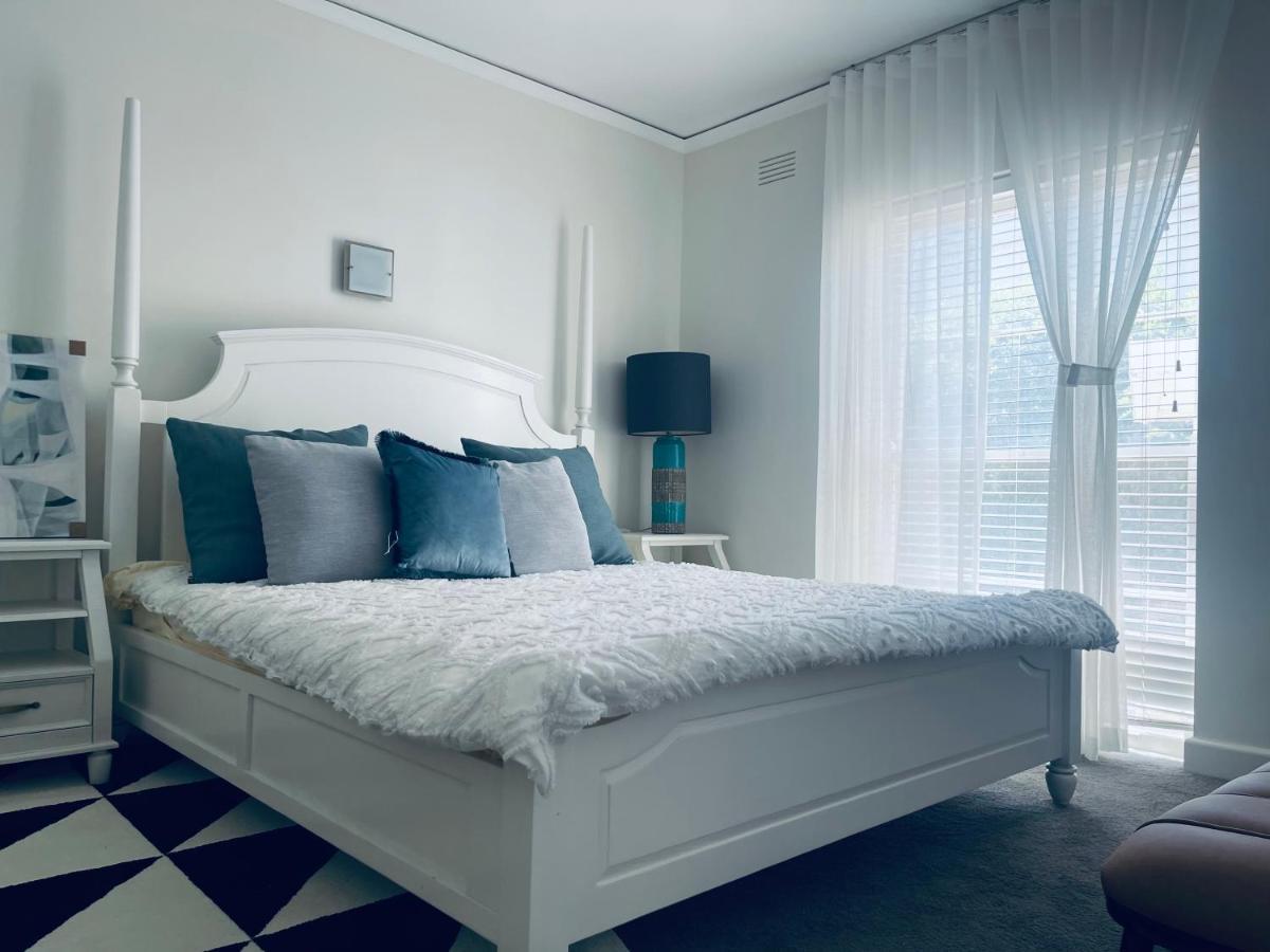 Royal Executive Living Toorak Whitehouse Corporate Estate Villa *