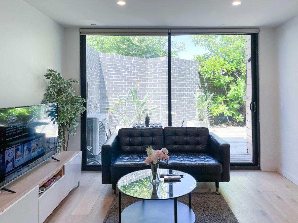 Pride Bentleigh With Private Garden Apartment