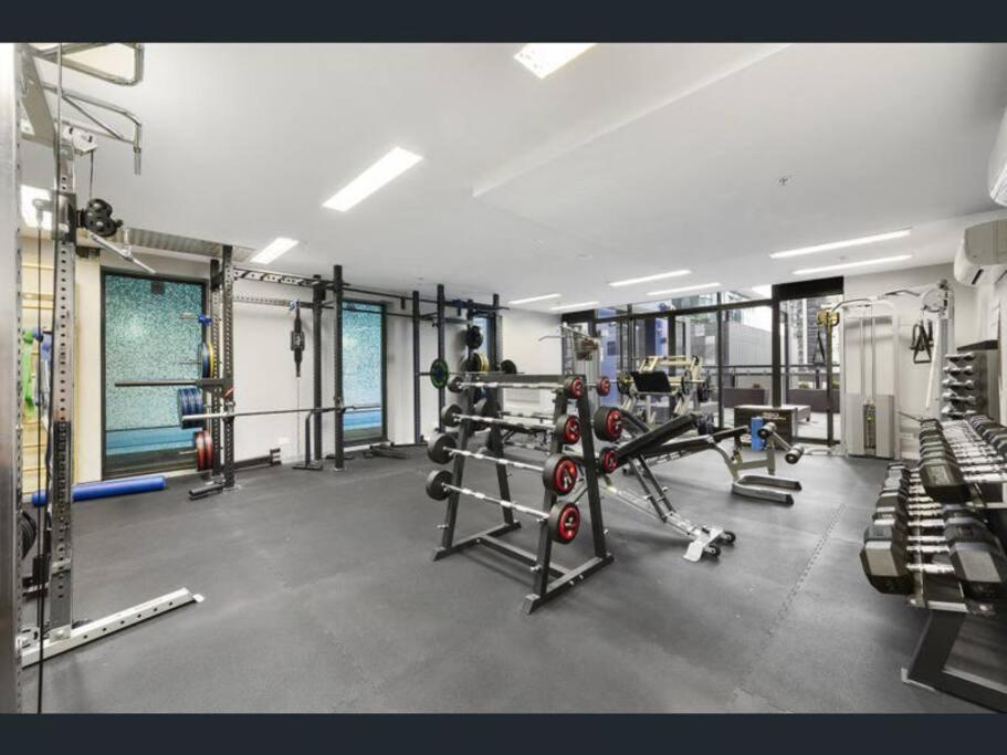 Southbank Crown 2-bedroom Elegance Residences With Pool & Gym Apartment *
