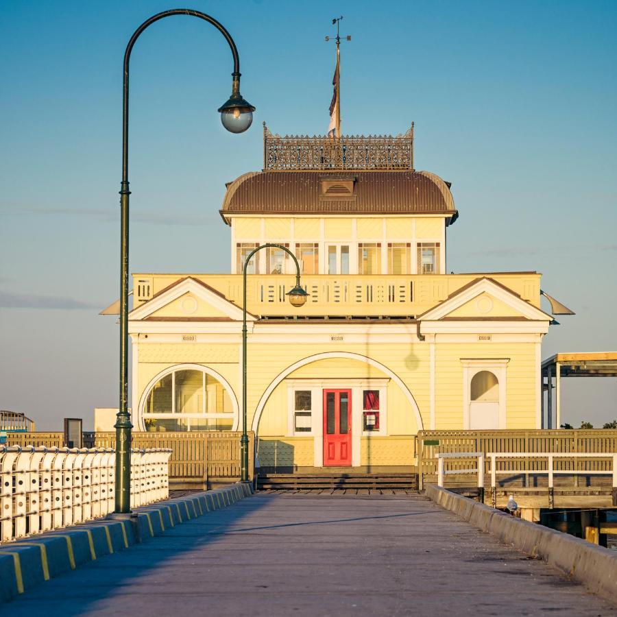 Holiday home St Kilda Style - Stunning 3 Bedroom House