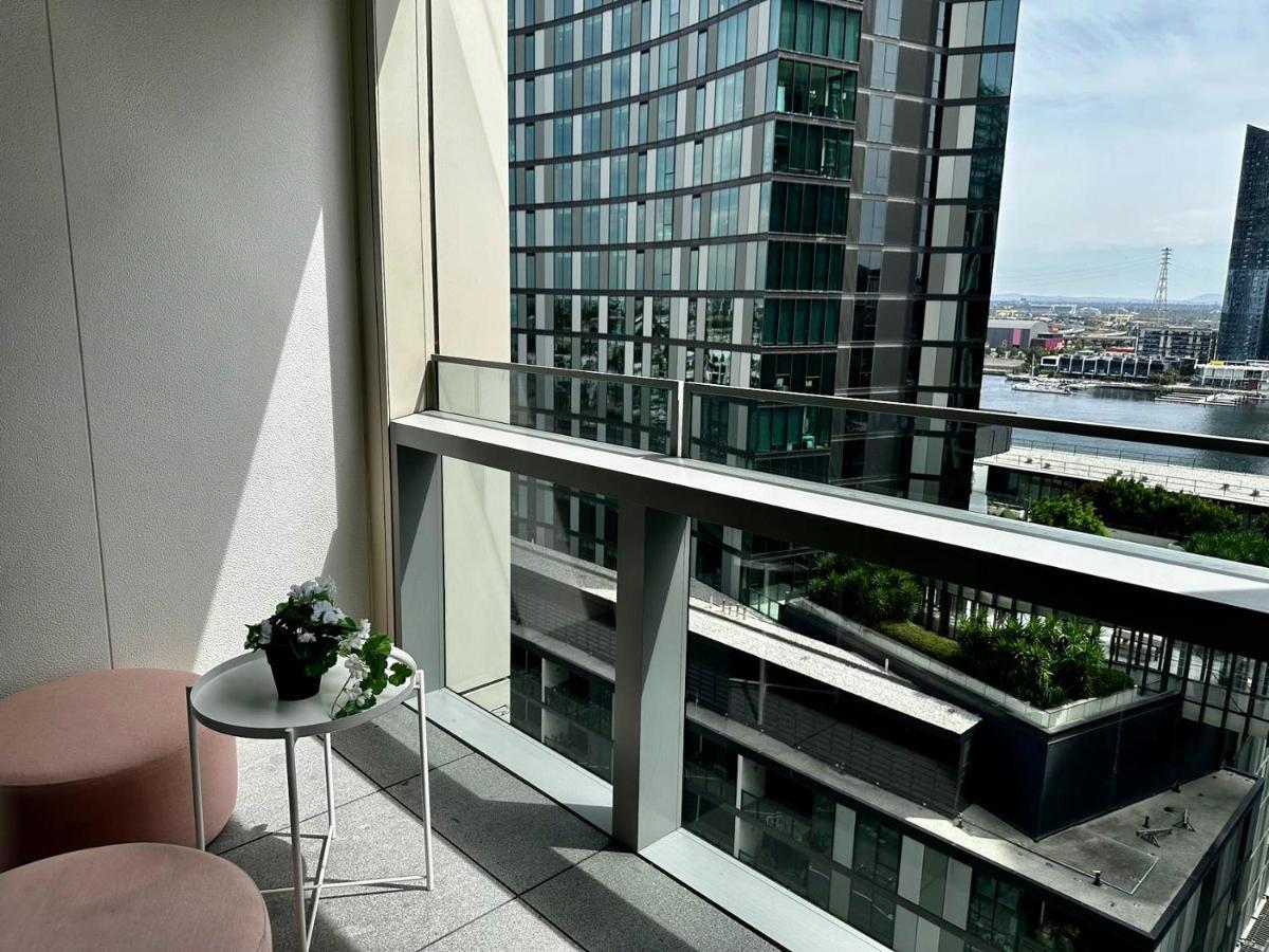 888 Collin St With Paramount Lakeview Docklands Car Park Optional Apartment