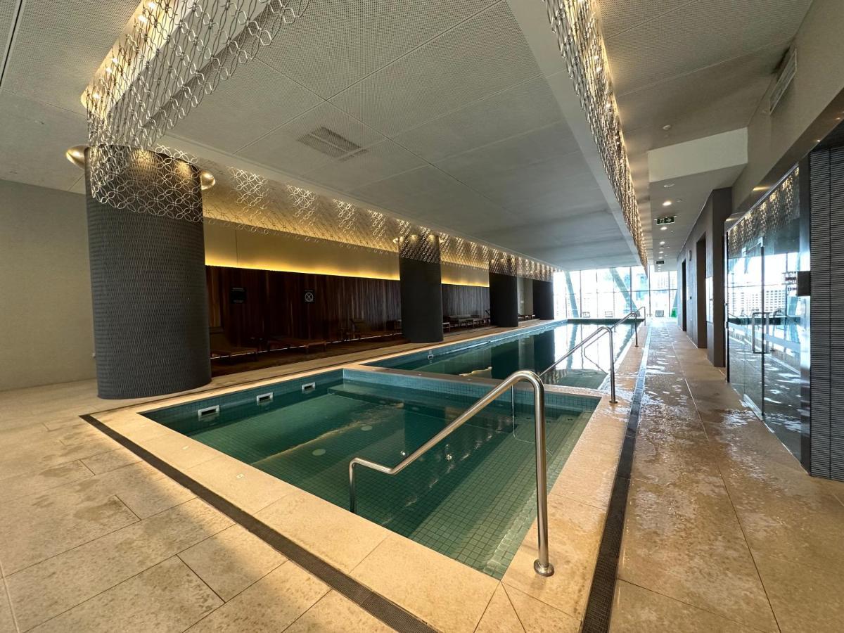 Prima Tower Face To Crown By Goodlive Apartment