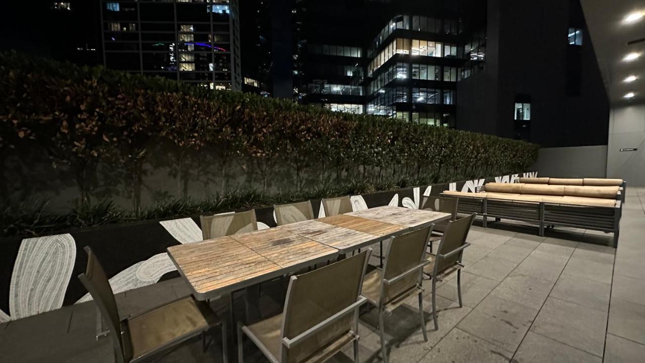 Prima Tower Face To Crown By Goodlive