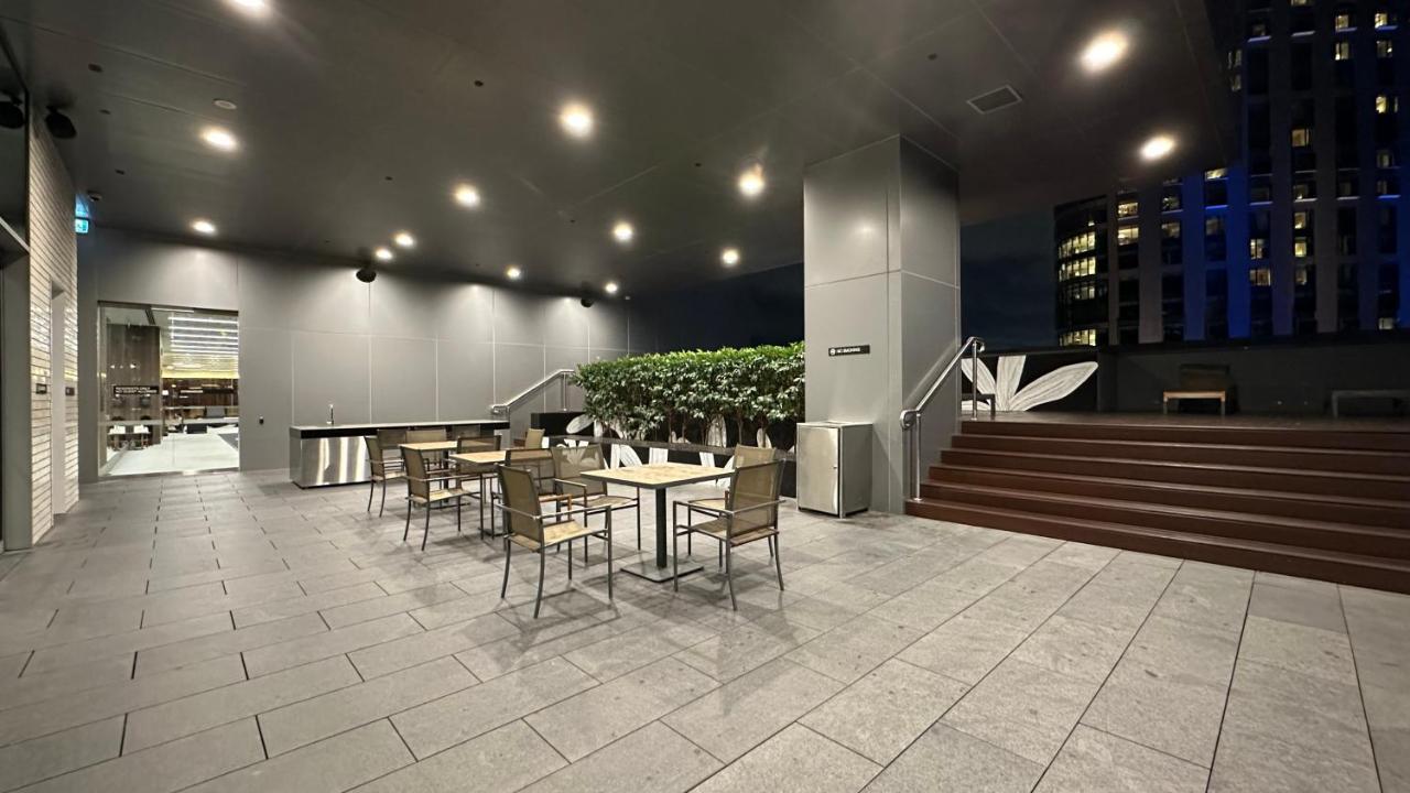 Prima Tower Face To Crown By Goodlive