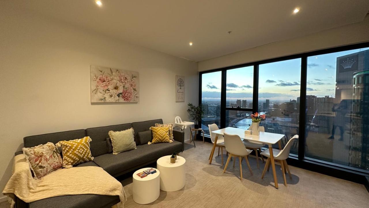 Apartment Prima Tower Face To Crown By Goodlive *