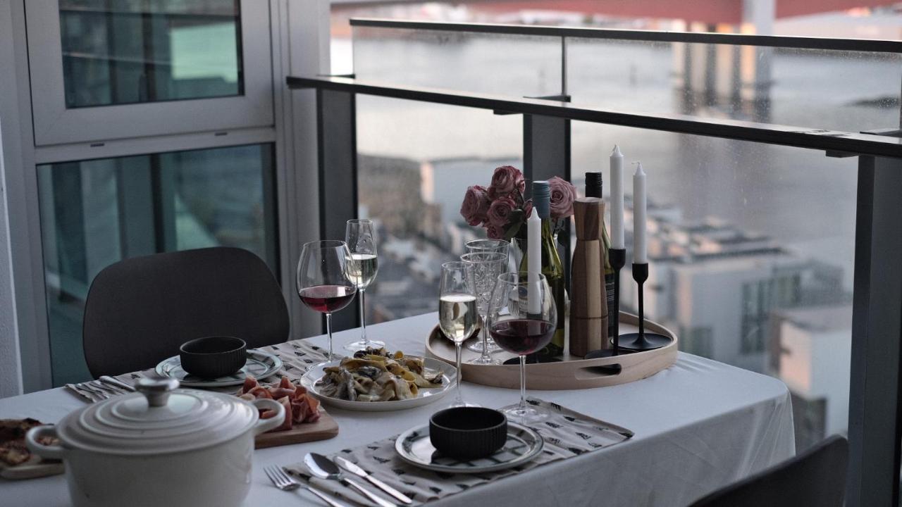 Sea View Apartment Melbourne