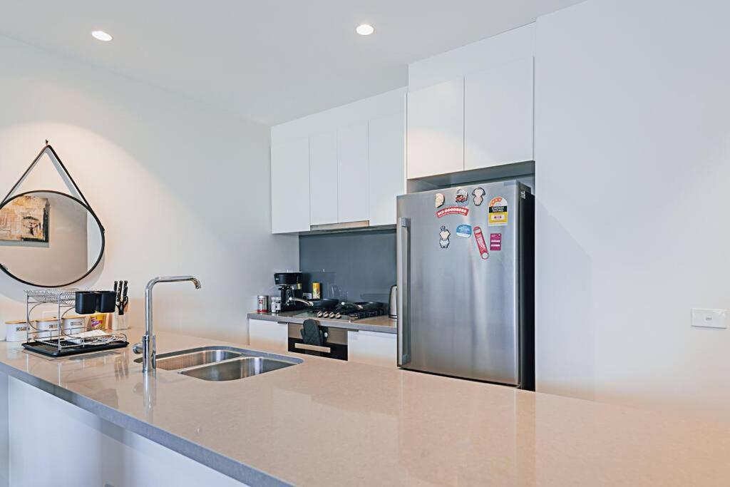 Chic Urban Oasis Apartment *
