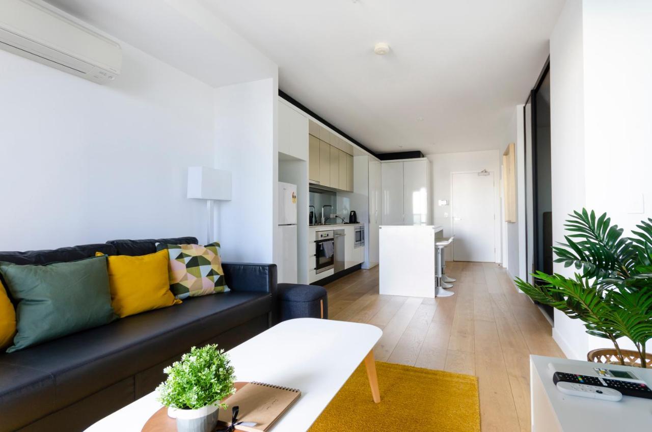 Apartment 2br Cbd Pad, Views, Free Parking, Pool, Gym