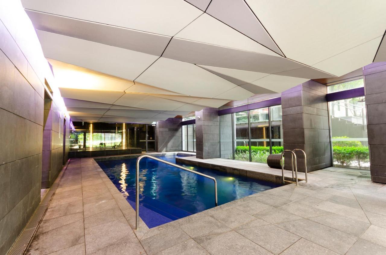 Apartment 2br Cbd Pad, Views, Free Parking, Pool, Gym