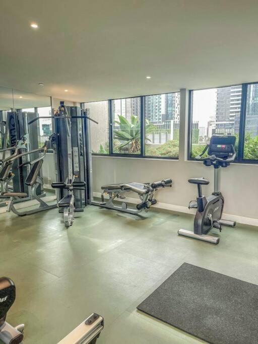 Southbank Two Bedroom - 2202 * Melbourne